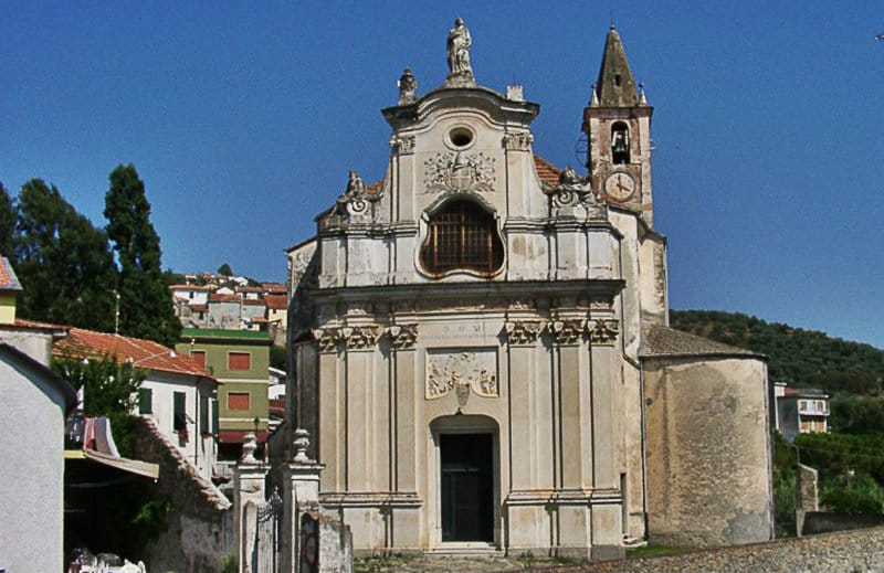 Een kerk van Diano San Pietro