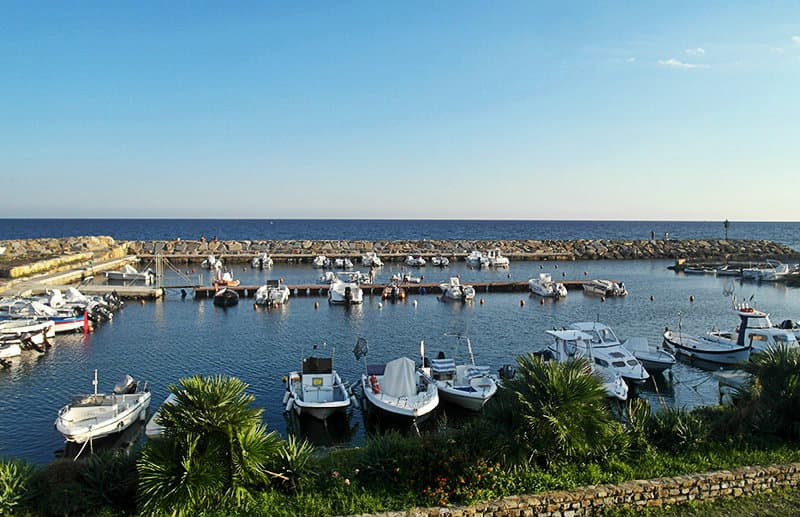 Een mooie haven van Santo Stefano al Mare