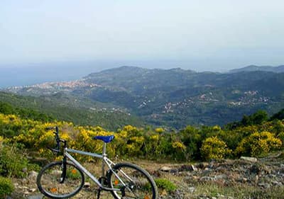 Mountainbiketocht in Pietra Ligure, Ligurië