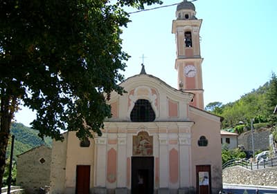 Kerk San Lorenzo Acquatico in Ligurië